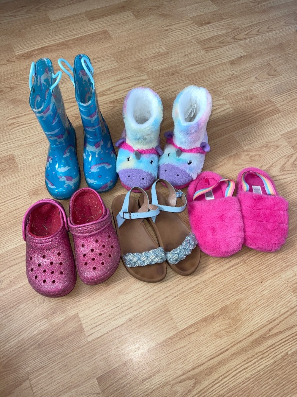 Girls Size 13-1 Shoe Bundle Rain-boots / Crocs / Sandals / House Slippers